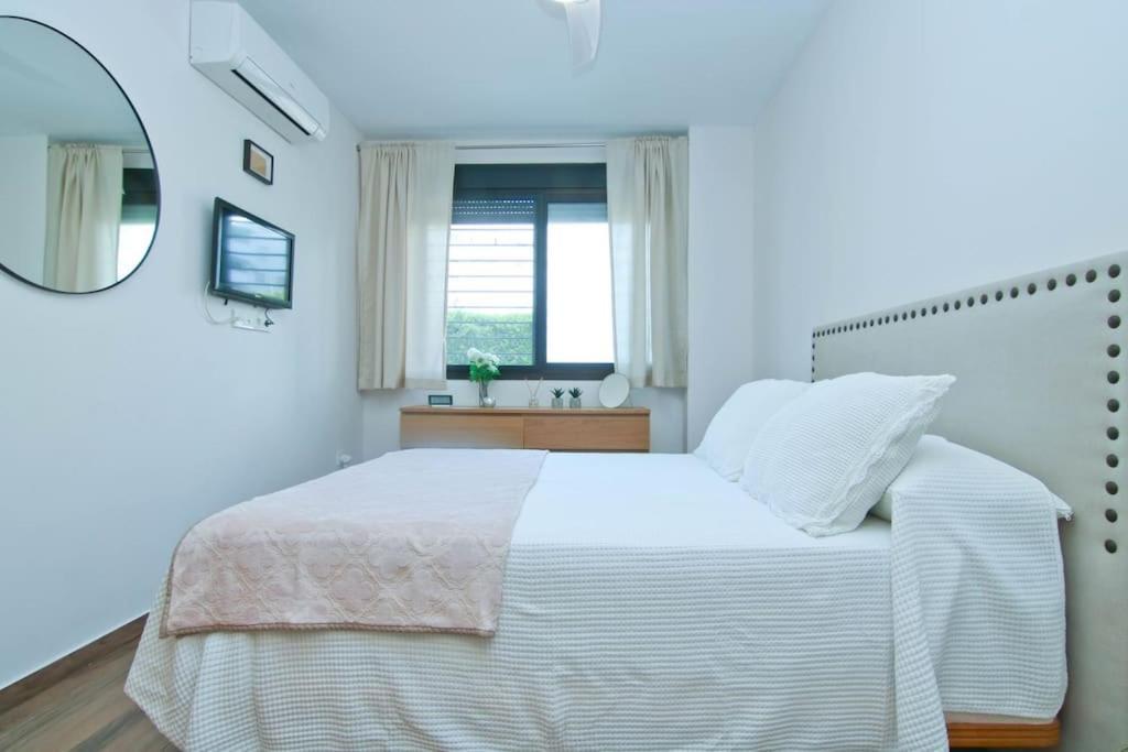 דירות פואנגירולה Loft Miramar מראה חיצוני תמונה